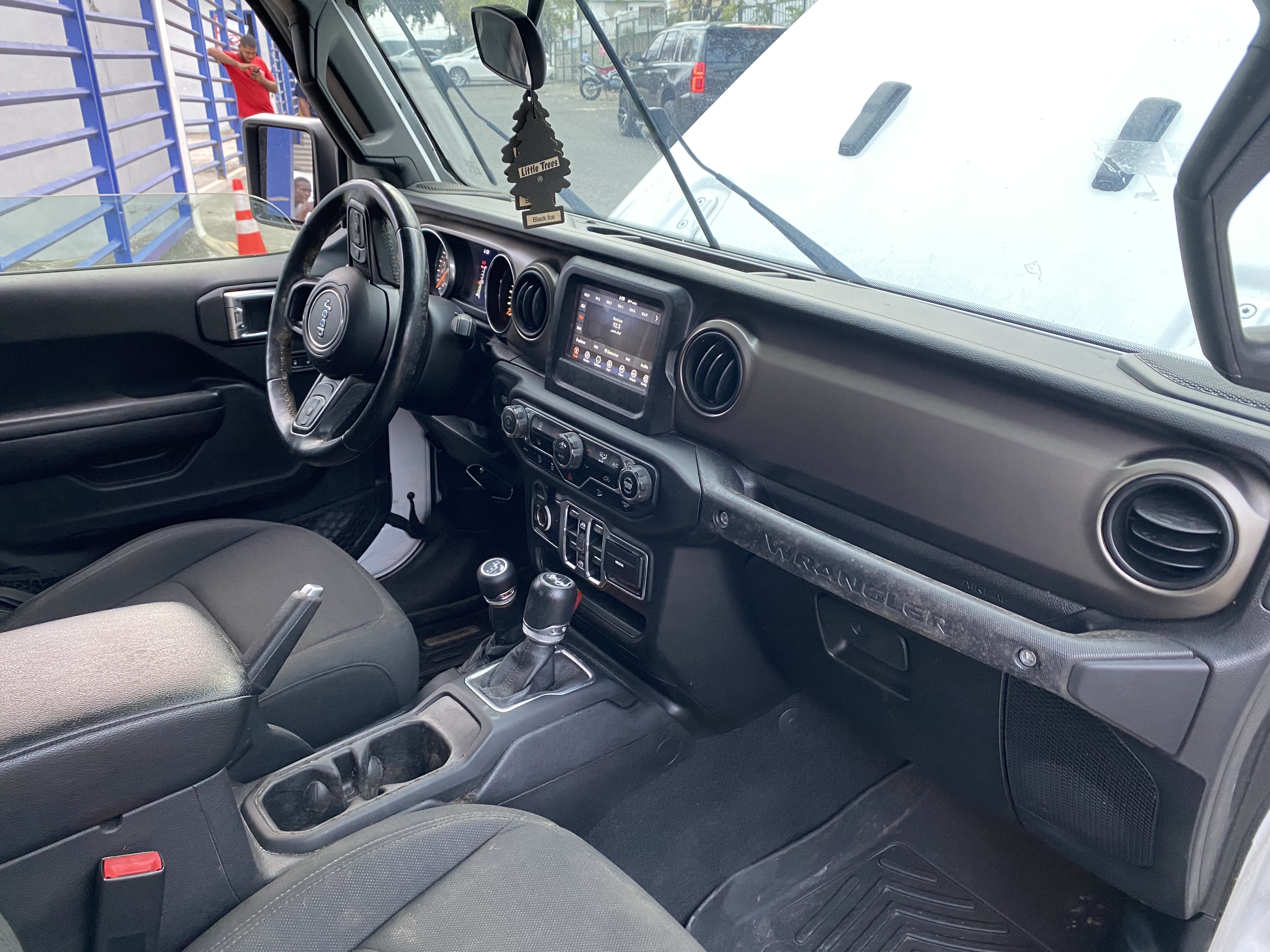 Jeep Wrangler Unlimited Sport 4WD 2018